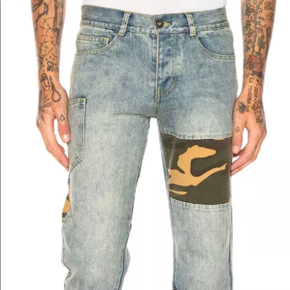 C2H4 Camo Patchwork Stonewashed Jeans Washed Blue Slim Cut 32 Fit Like 28-30 NWT